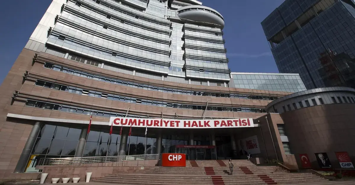 CHP’de Kurultay Krizi: Mahkemeden Şok Karar, Kılıçdaroğlu Yönetimi Geri Dönüyor