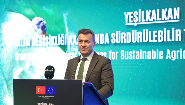Mersin Tarımında ‘Yeşil Kalkan’ Dönemi: Faydalı Böcekler Devreye Giriyor!